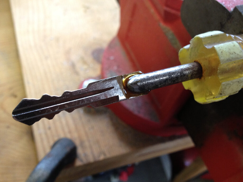 screwdriver_key_07