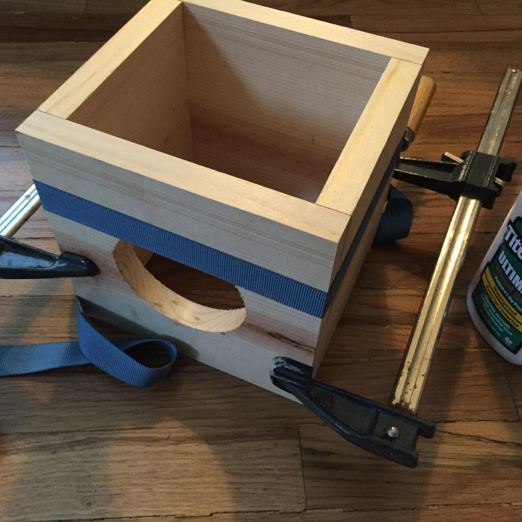 flask_stand_2